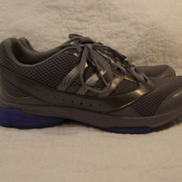 ADIDAS Dual Density Women's runner shoes, Size 9US - Picture 2 of 6